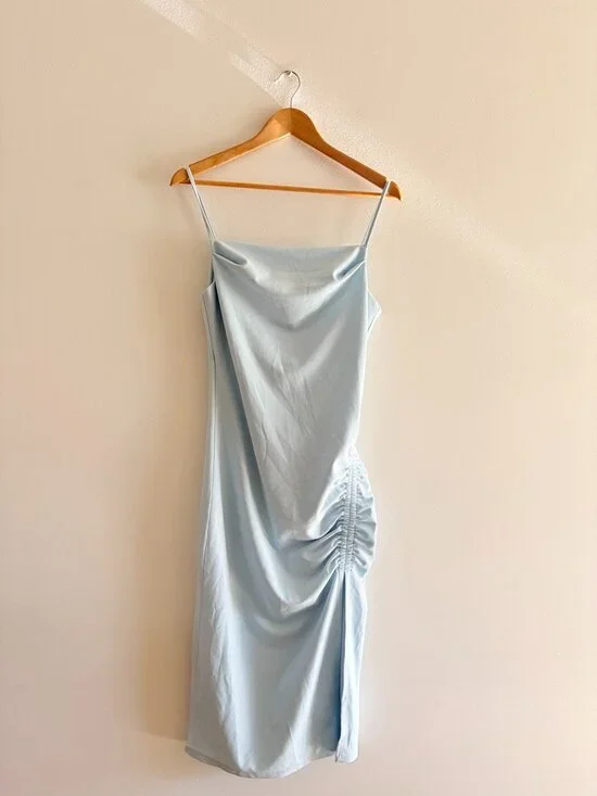 Oak + Fort Side Slit Ruched Midi Dress Light Blue Size Medium - Picture 4 of 7